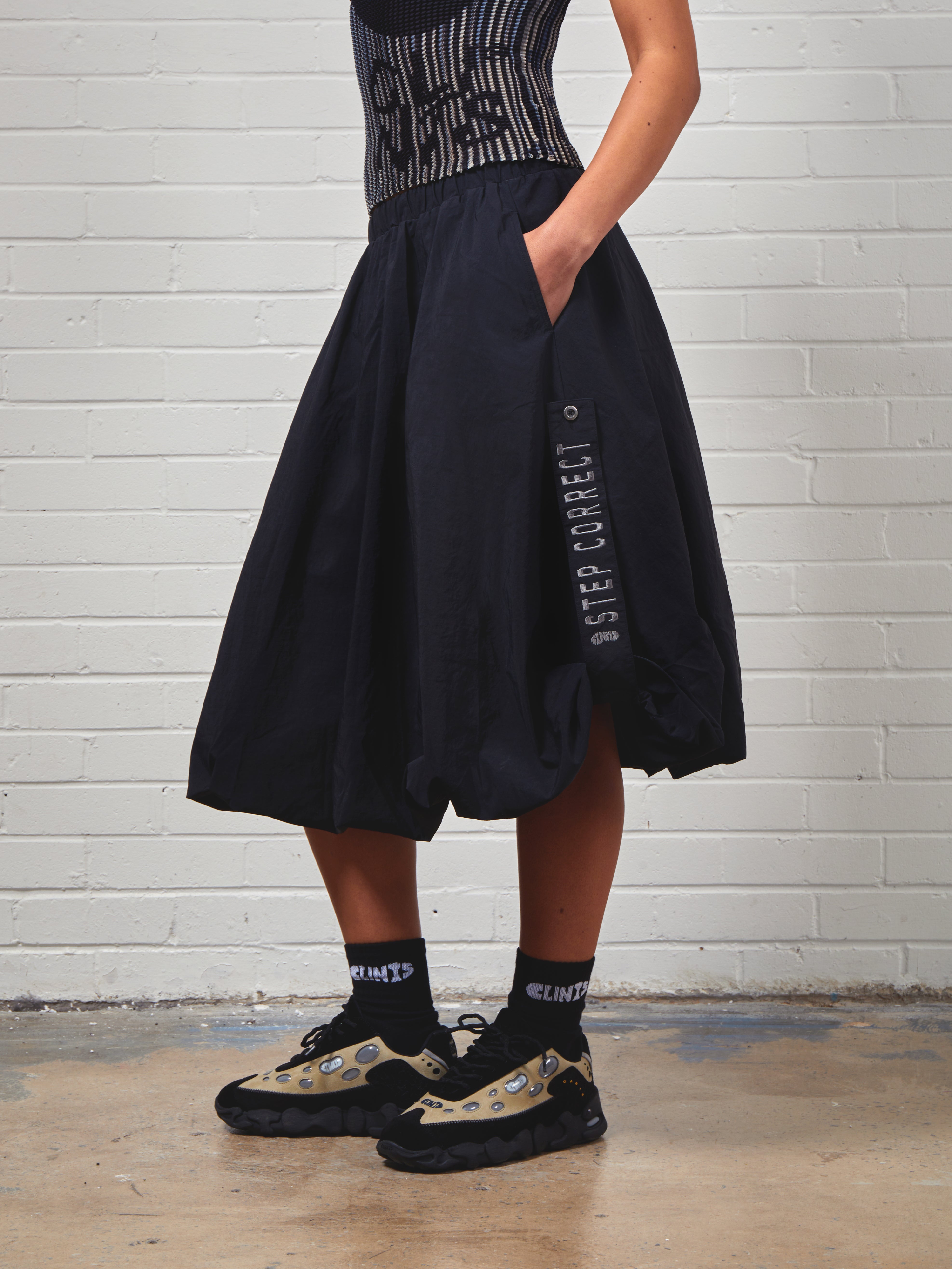 Nylon Balloon Skirt - Black