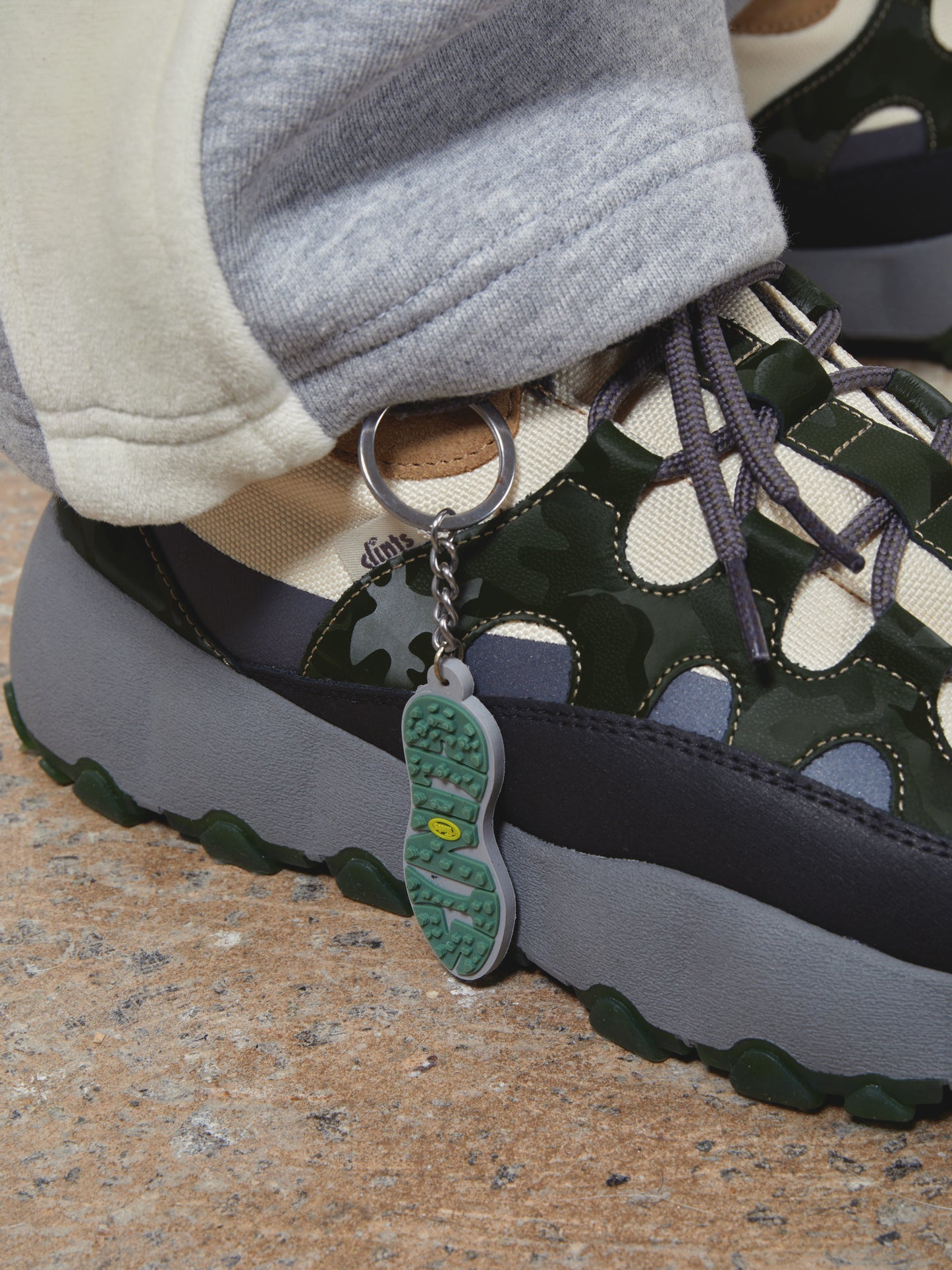 TRL Footprints 2.0 - Camo Concrete